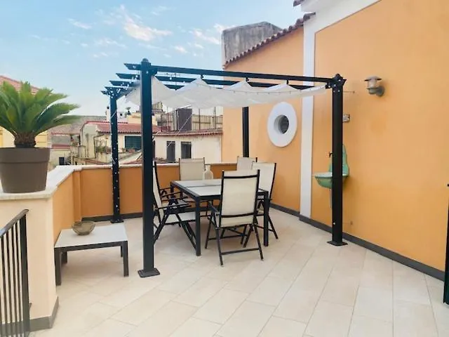 Imorticelli - Unconventional House Appartement *
